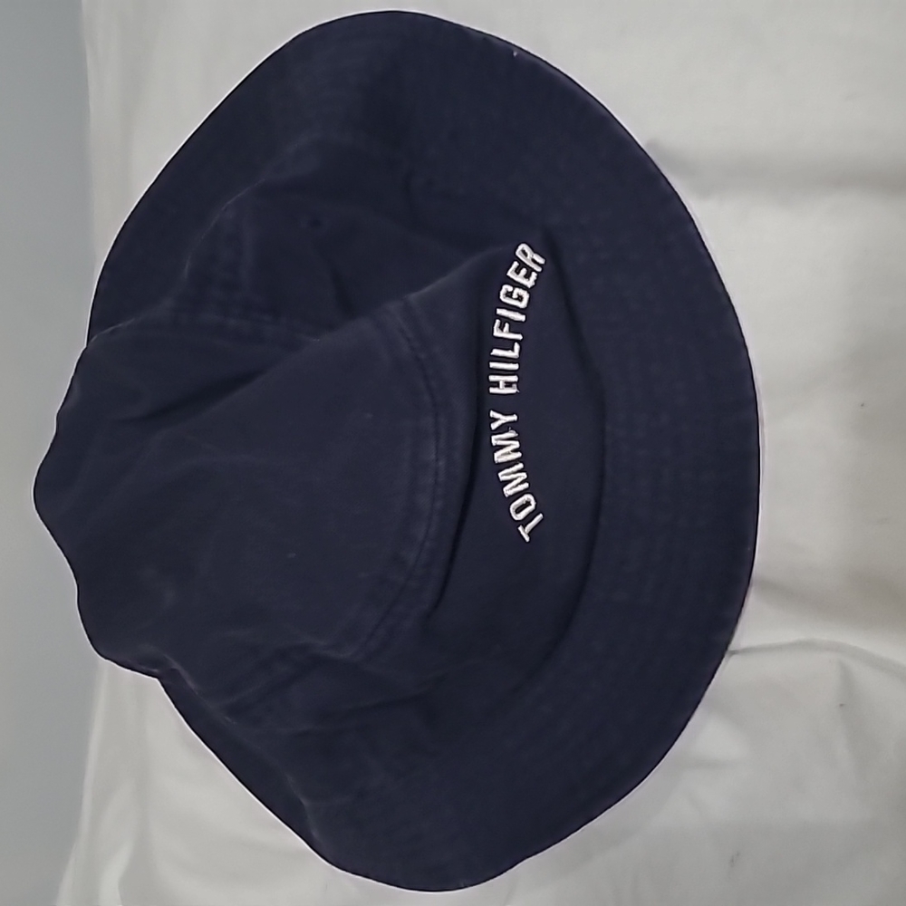 Tony Hilfiger Bucket Hat